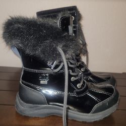 UGG Patent Leather Winter Boot Size 7