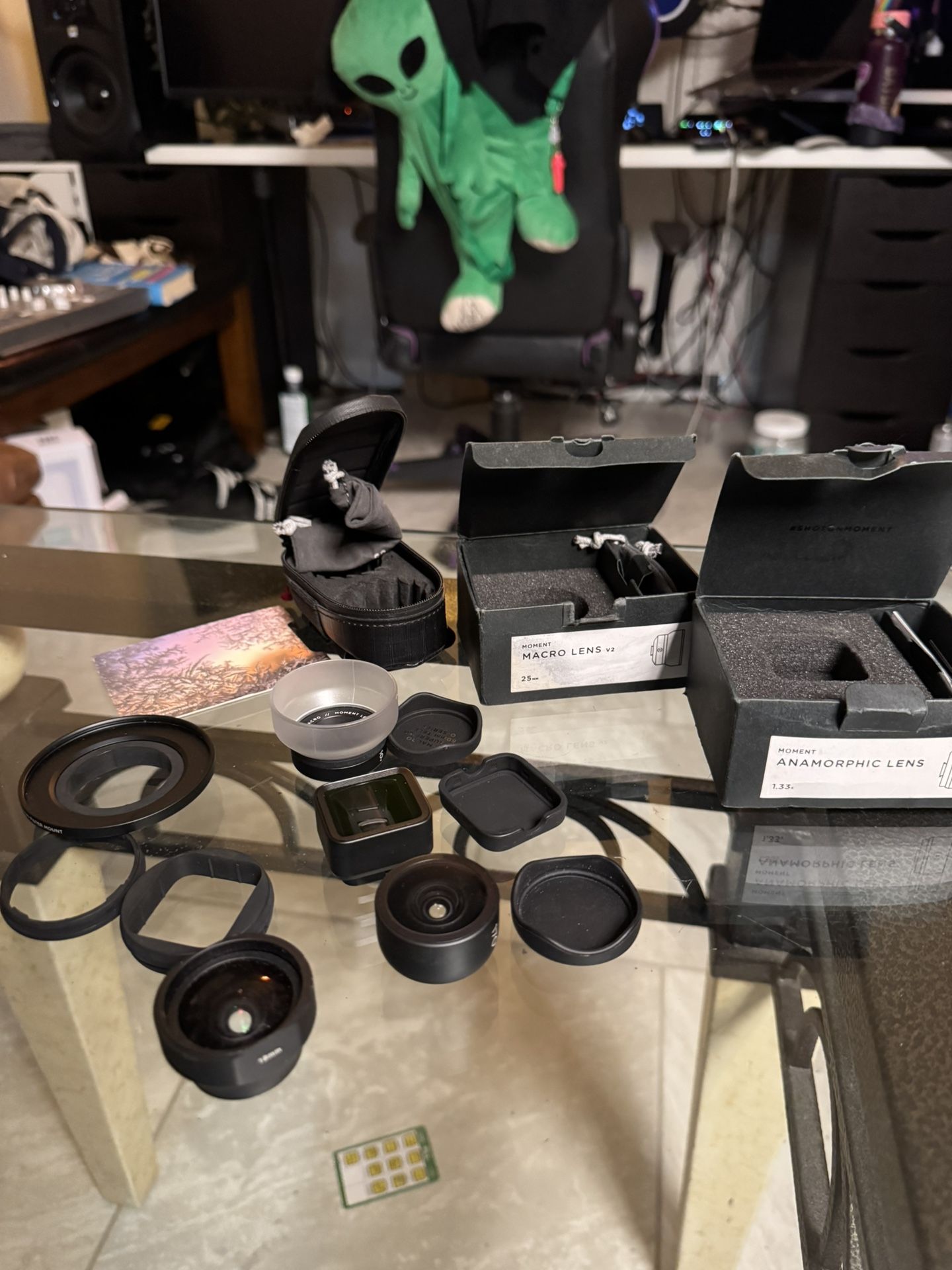 iPhone 17 Moment Lens Kit + Accessories