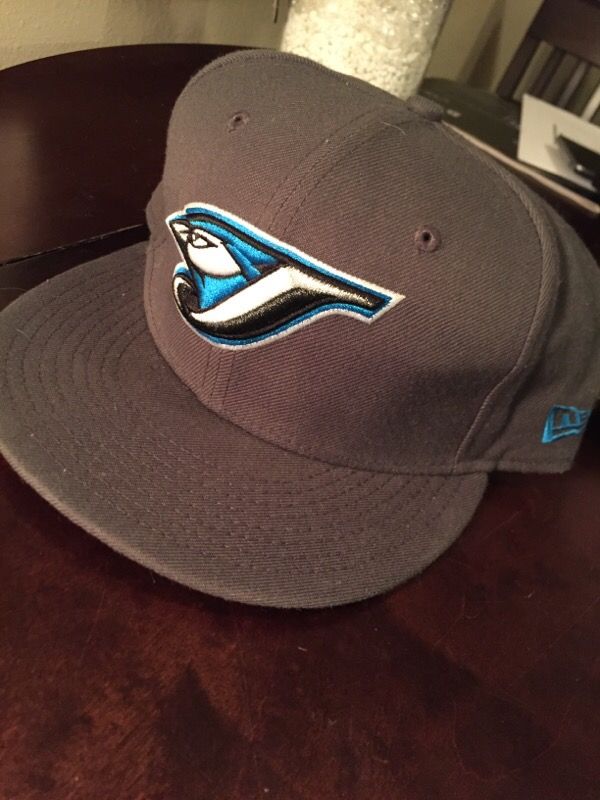Fitted hat
