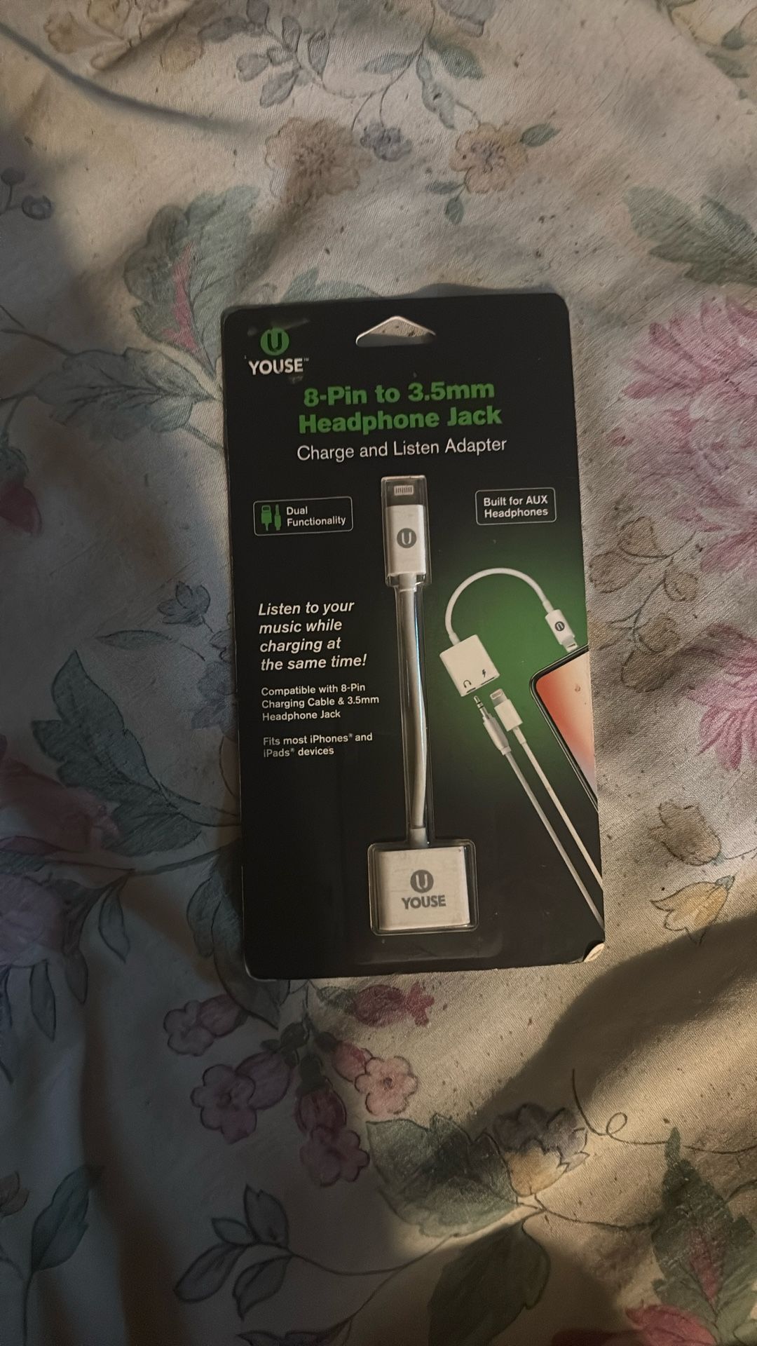 8-Pin To 3.5 Mm headphones Jack