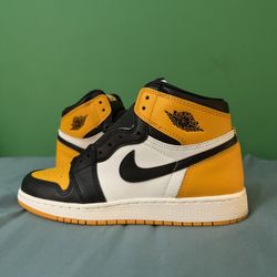 Nike Air Jordan 1 High Taxi Size 6