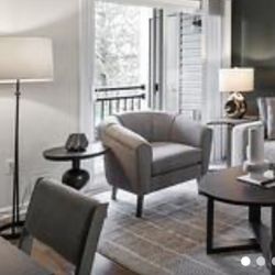 Tons Of Furniture 