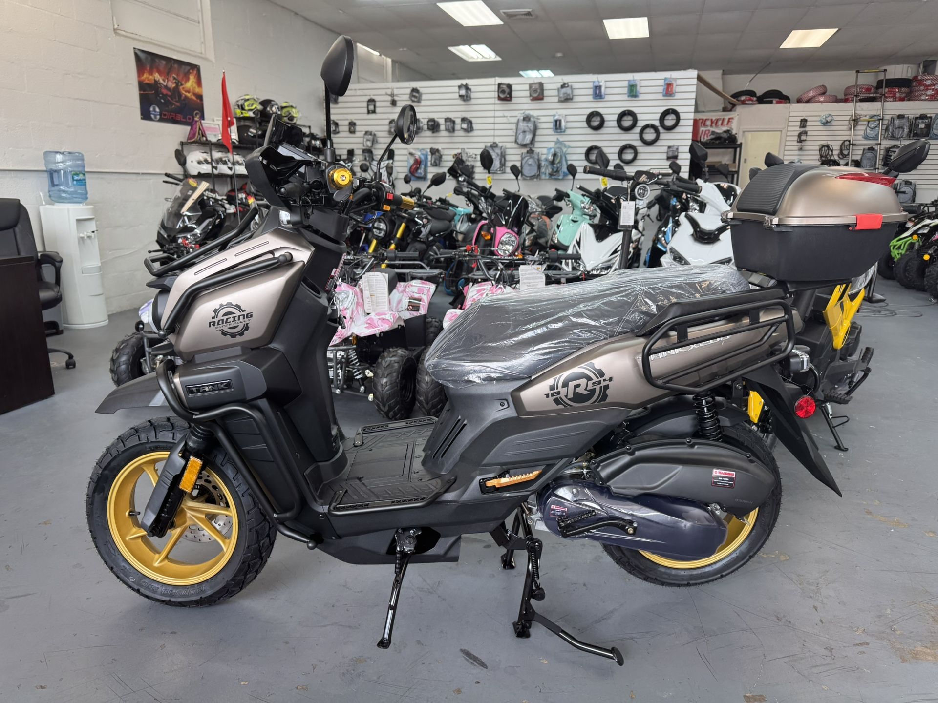 2025 Vitacci Tank pro 200cc