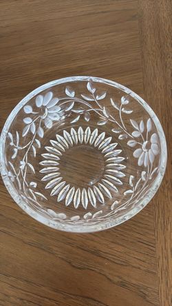 Clear Crystal Glass Bowl with Floral Etching