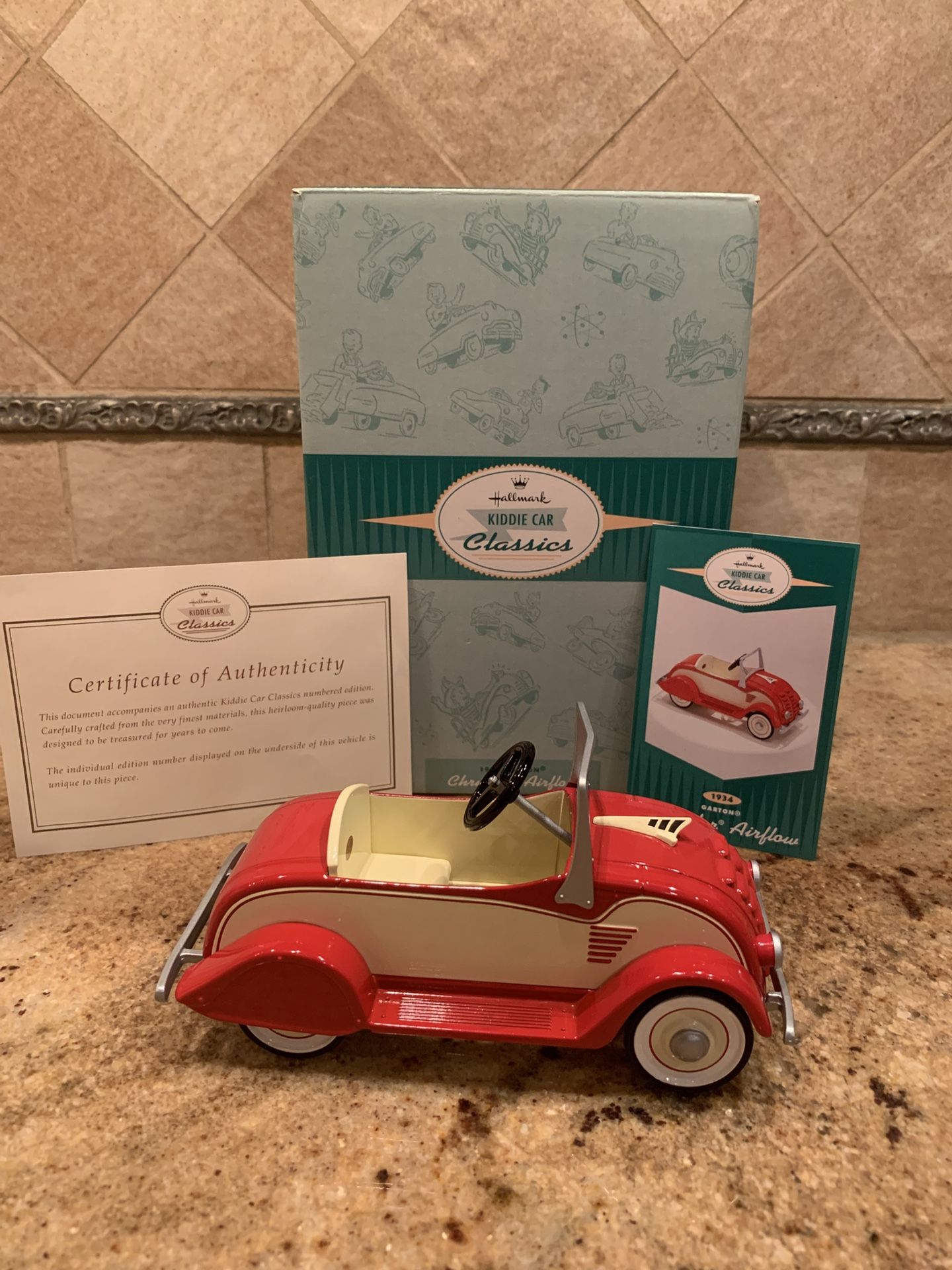 Hallmark Kiddie Car Classics 1934 Chrysler Airflow