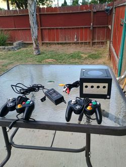 Game Cube with Sonic Heroes
