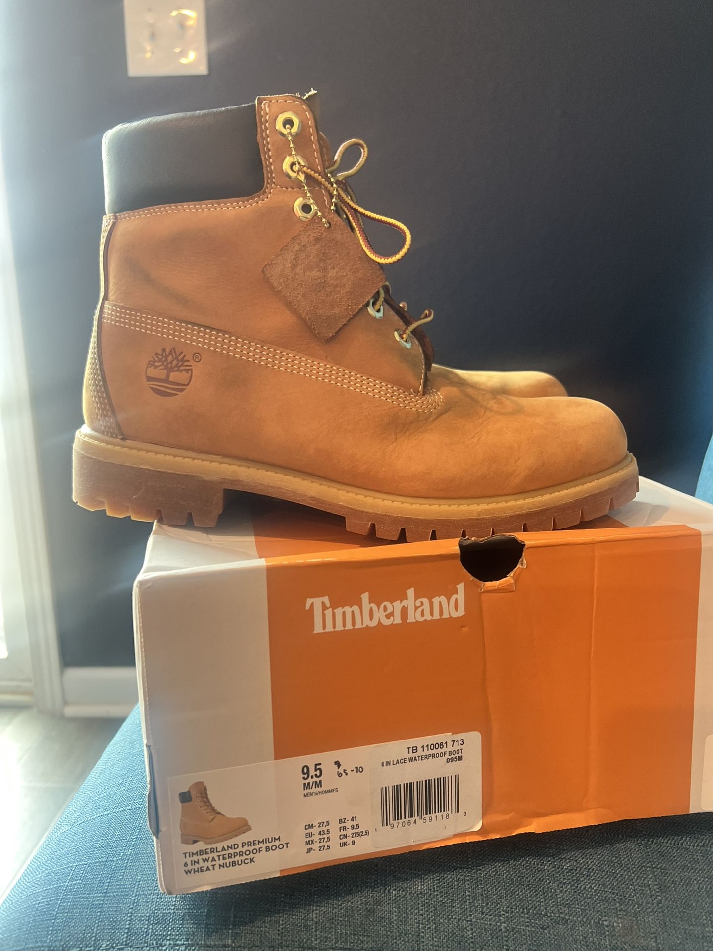 Men's 6 inch Waterproof Timberland Boots Size 9.5