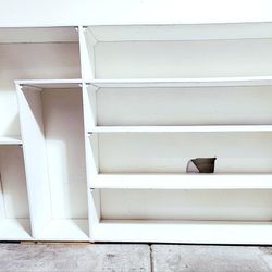 White heavy-duty bookcase/self