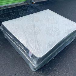 NEW FULL SIZE SET MATTRESS AND BOX SPRING-2pcs 