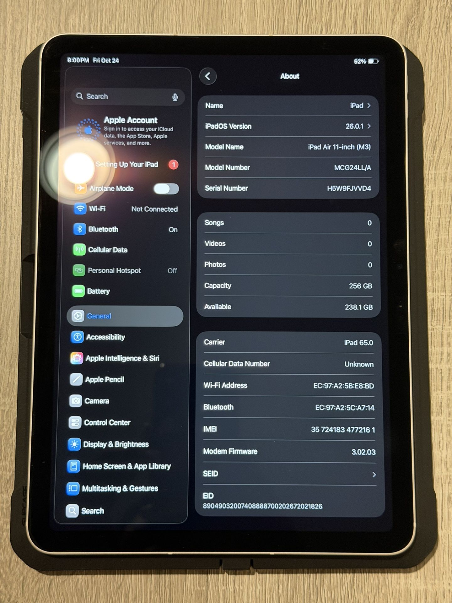 Apple iPad Air 11 inch M3 (2025) 256GB in Starlight Wi-Fi and Cellular Unlocked