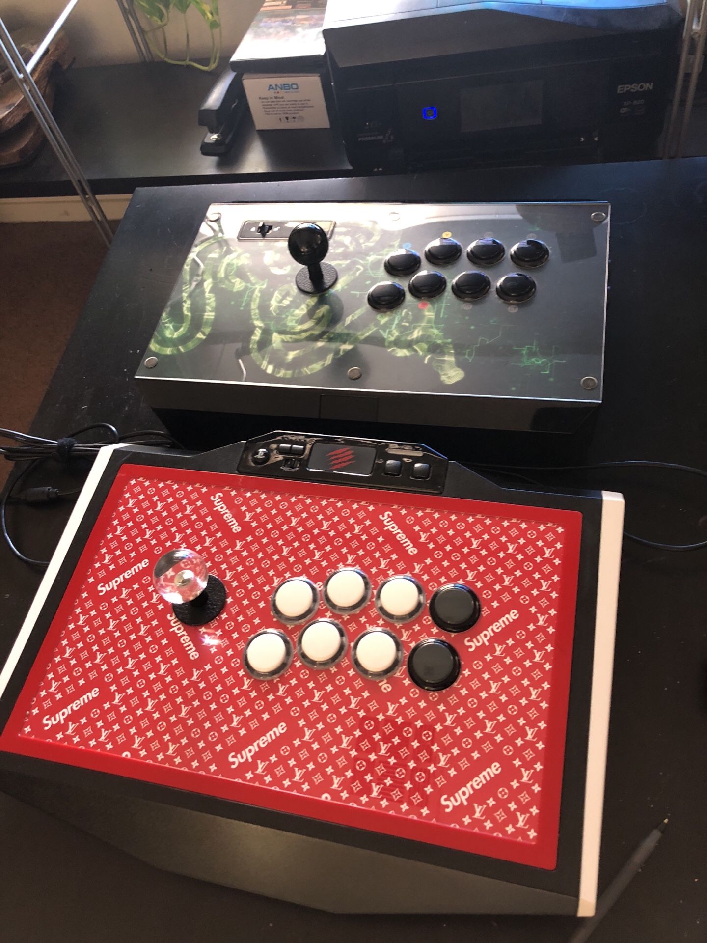 Madcatz TE2+ PS4 fight stick & Razer Atrox Xbox One fight stick