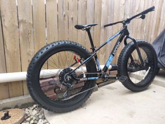 Fat tire bike