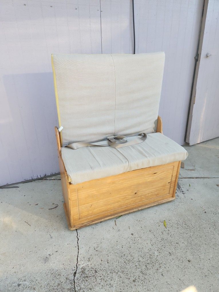 Rv Or Camper Bench And Storage