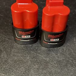 Milwaukee M12 12-Volt 1.5 Ah Lithium-lon Compact Battery Pack (2-Pack)