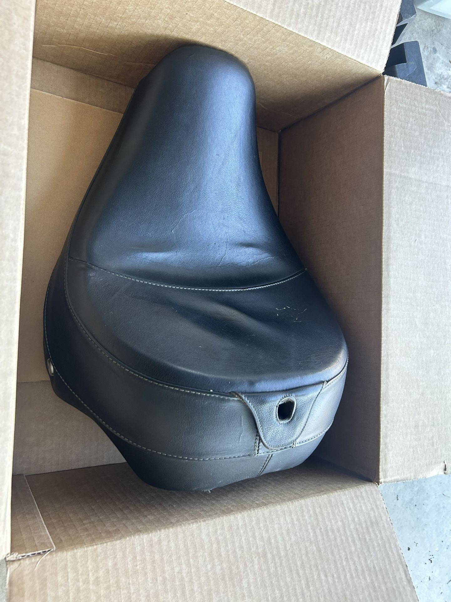 Harley Davidson Corbin Softail Deluxe Seat for Sale in Elk Grove, CA