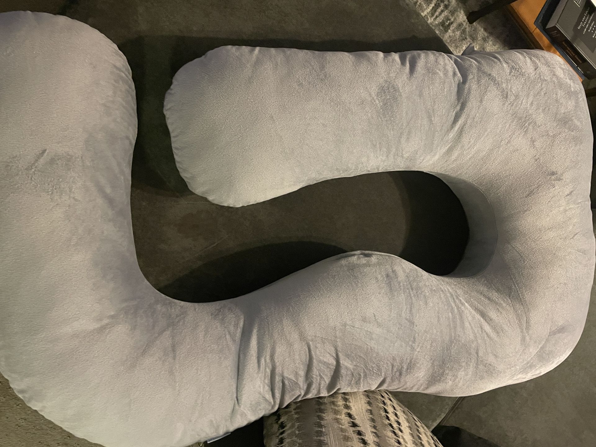 Pregnancy Pillow