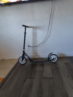 Madd Gear Scooter