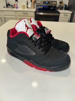 Nike Air Jordan 5 Retro Low. SIZE 12