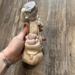 Lladro Love Letters Figurine 