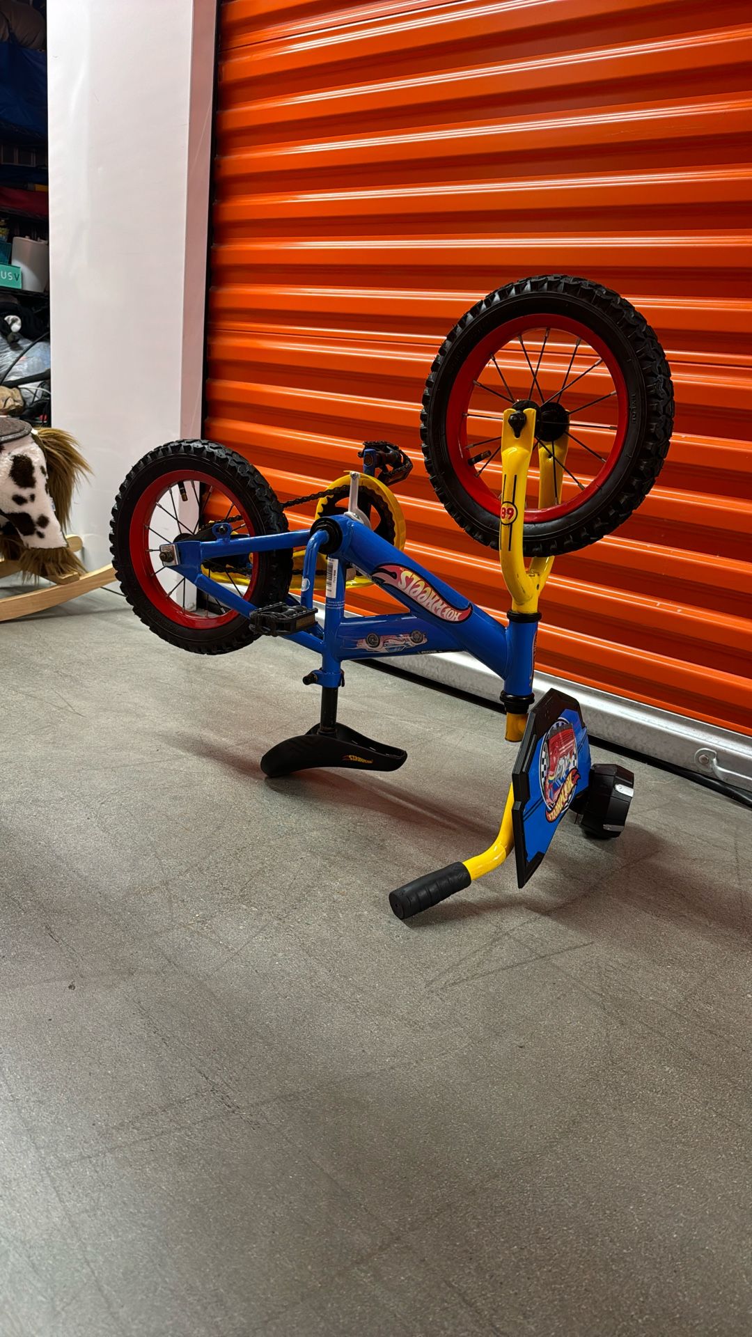 Hot wheels Engine Rev Toddler Bicycle