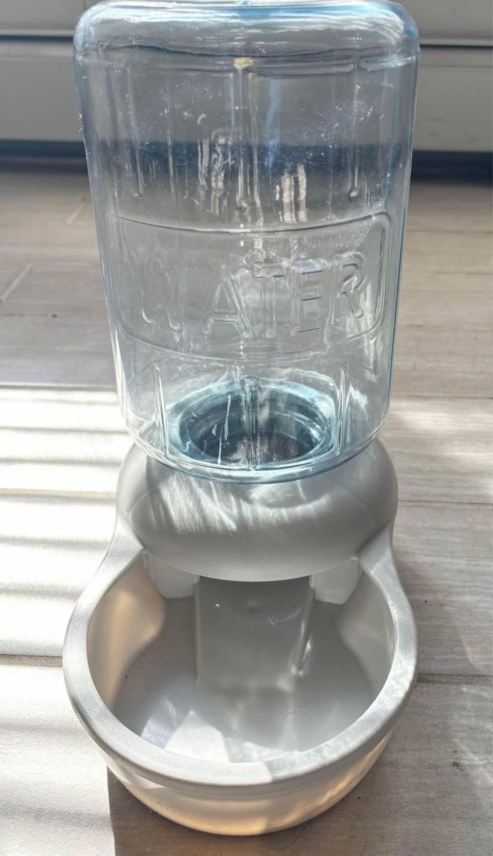 Pet Gravity Water Dispenser, 1 Gallon, Never Used