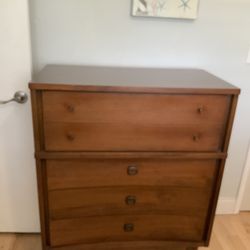 Mid century modern 5 Drawer Chest / Dresser