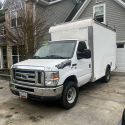 2012 Ford E-350