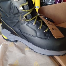 New" Women's Workboots Size 12.5. Unisex.