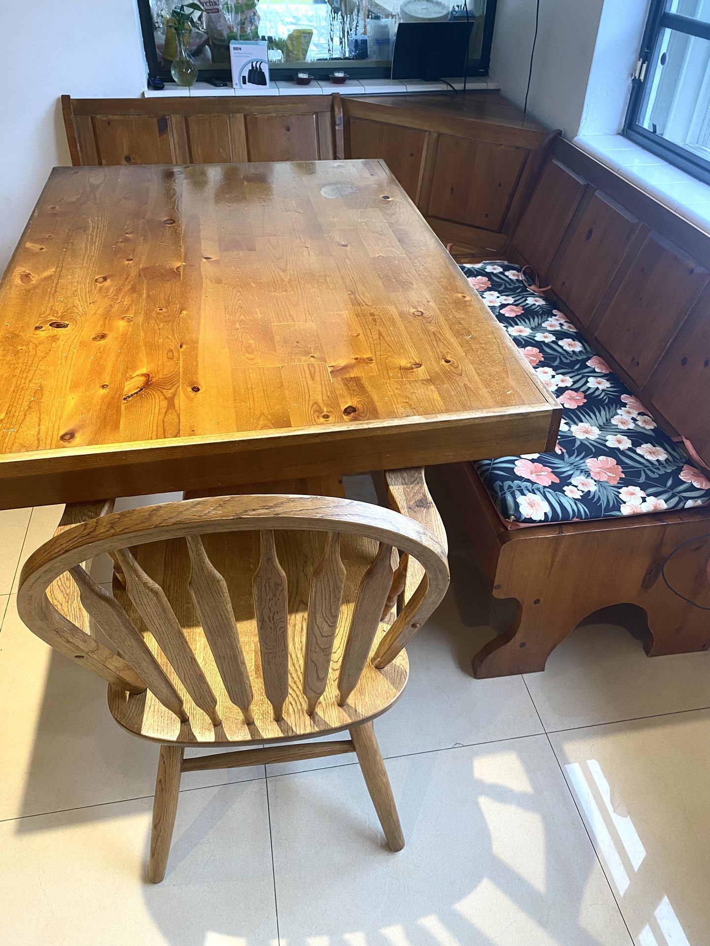 Corner Kitchen Nook Breakfast Table With Storage