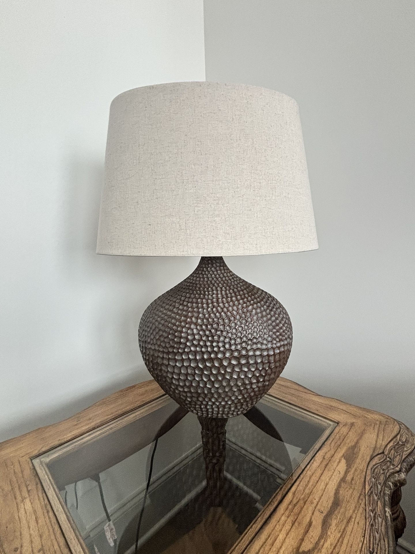 Table lamp