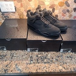 JORDAN RETRO 4 BLACKCATS 
