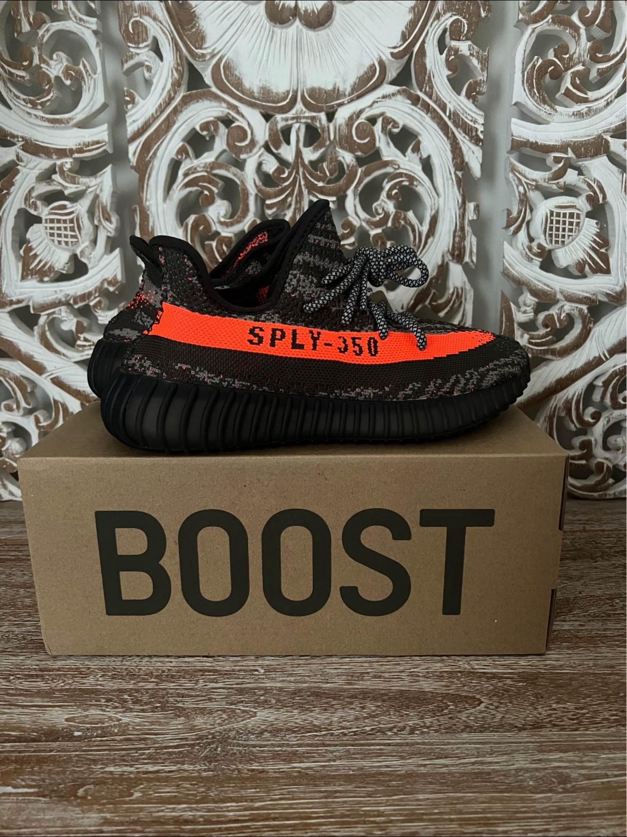 Yeezy Boost 350 V2
