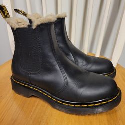 Dr. Martens 2976 Chelsea Leonore Black Leather Women's Fur Lined Boots Size 7