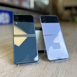 Samsung Galaxy Z Flip 3 5G & Z Flip 4 5G Available 