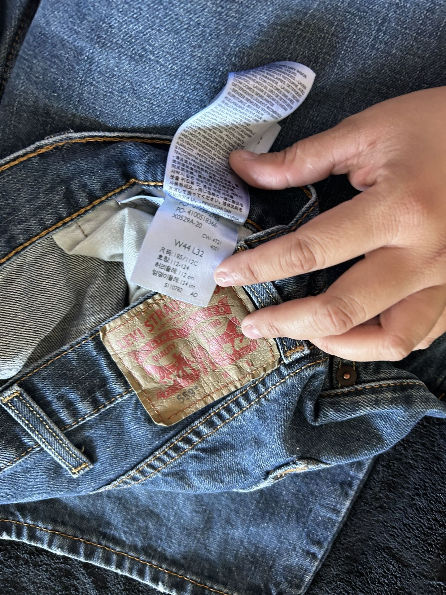 Men’s Levi’s jeans W44 L32
