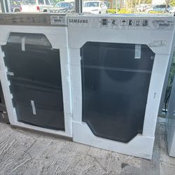 New Samsung 5.3 Cu Ft Top Load Washer And 7.4 Cu Ft Gas Dryer 