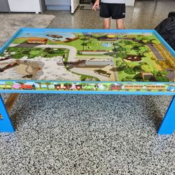Thomas The Train - Train Table