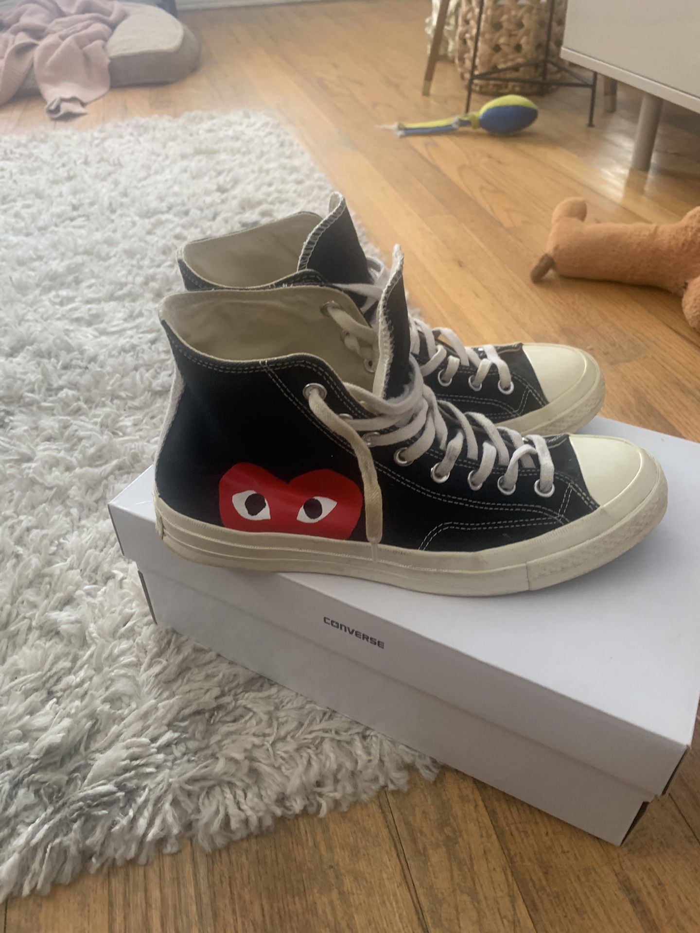 Converse CDG size 10