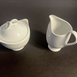 Mikasa Classic Flair Creamer and Sugar Bowl Set