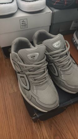 Size 12 100 lmk pick up only