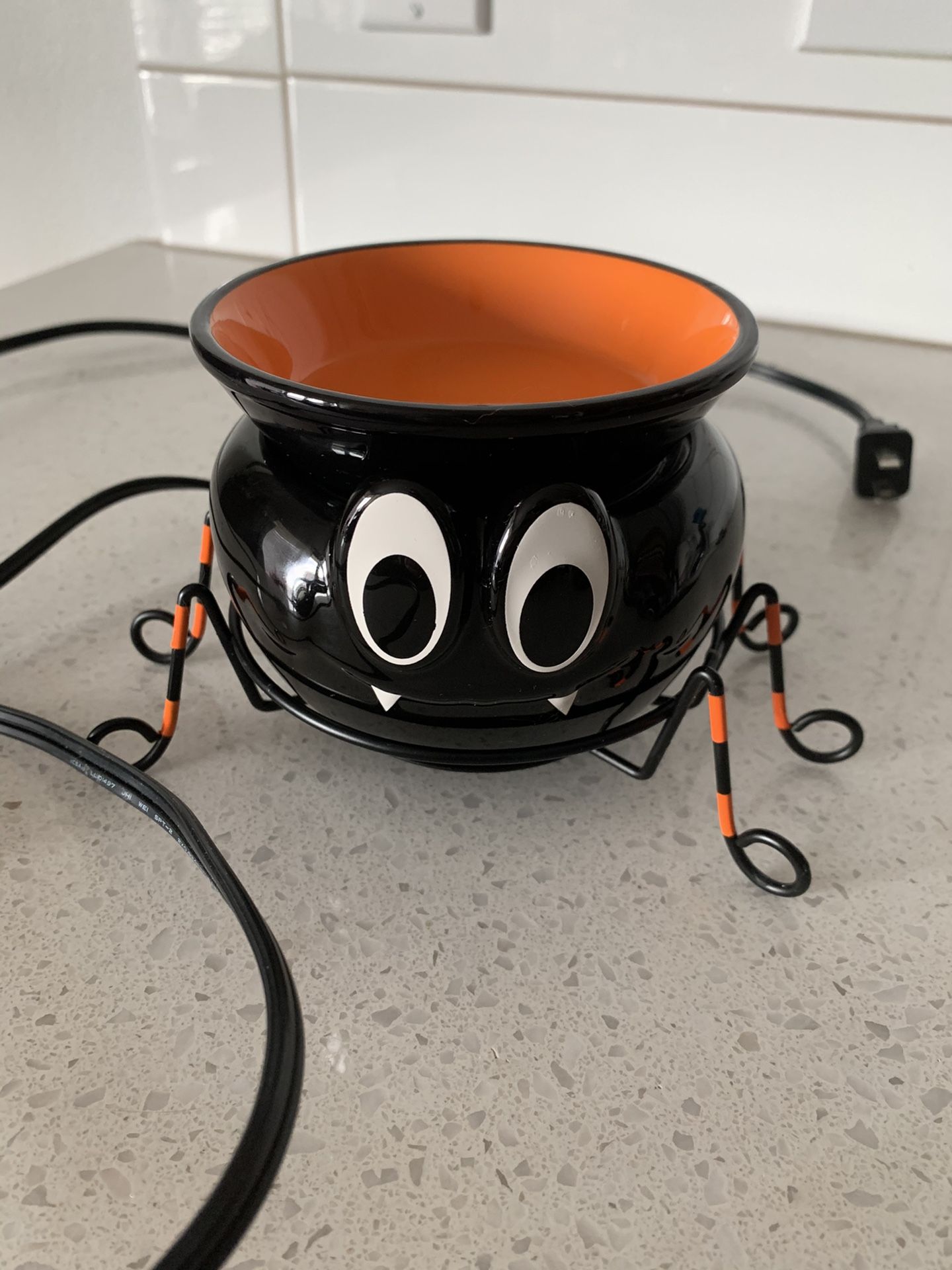 Scentsy Spider Wax Warmer