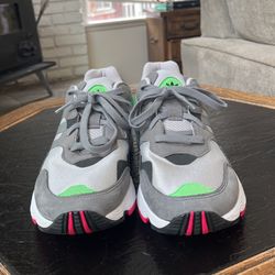 Adidas Torison mens 8.5 