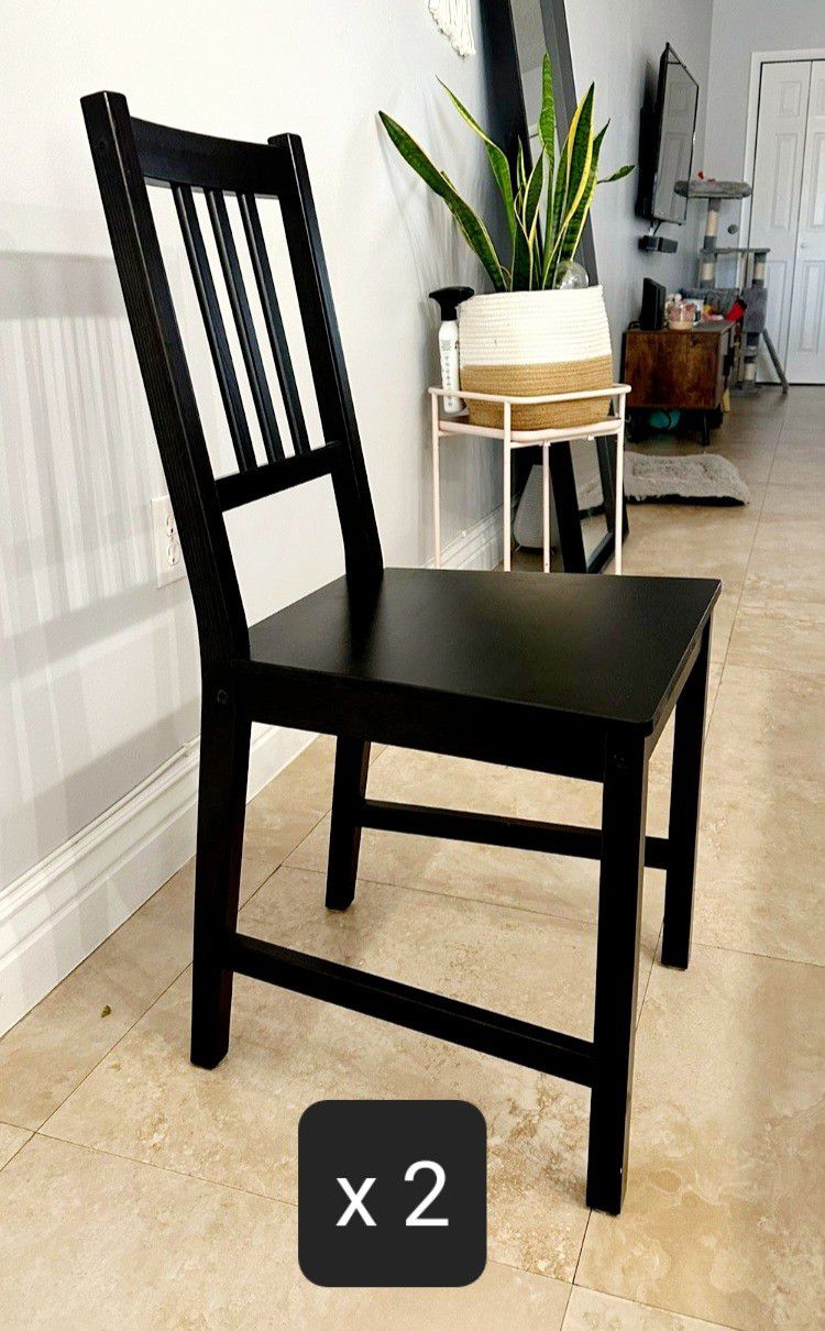 SET OF 2 IKEA DINING CHAIRS BLACK 