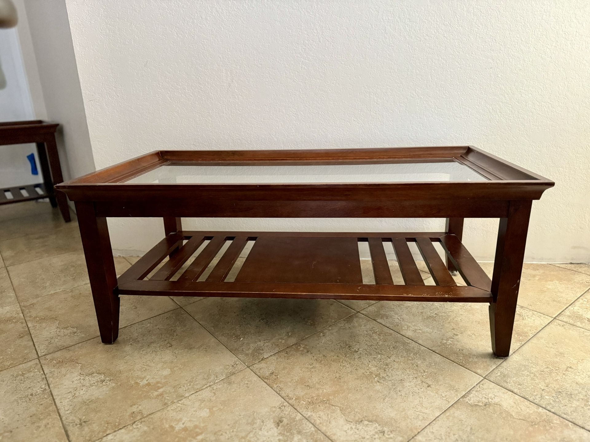 Coffee Table and End Table w/ FREE lamp!
