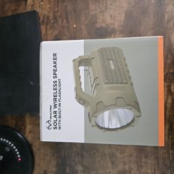 Wireless Speaker and Flashlight 