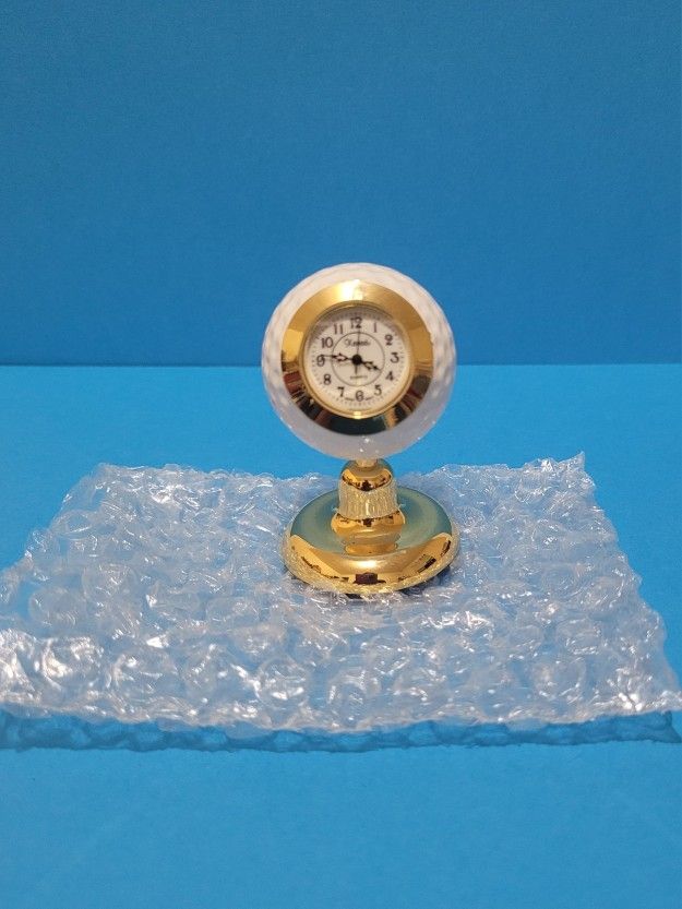 Vintage Xanadu VIC Golf Ball Style Desk Clock for Golfers -Japan Movement Quartz