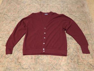 Men’s V-neck button down dress sweater