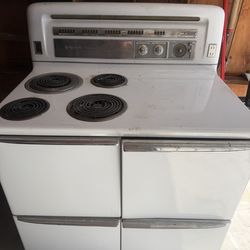 Vintage 50’s Hotpoint Stove