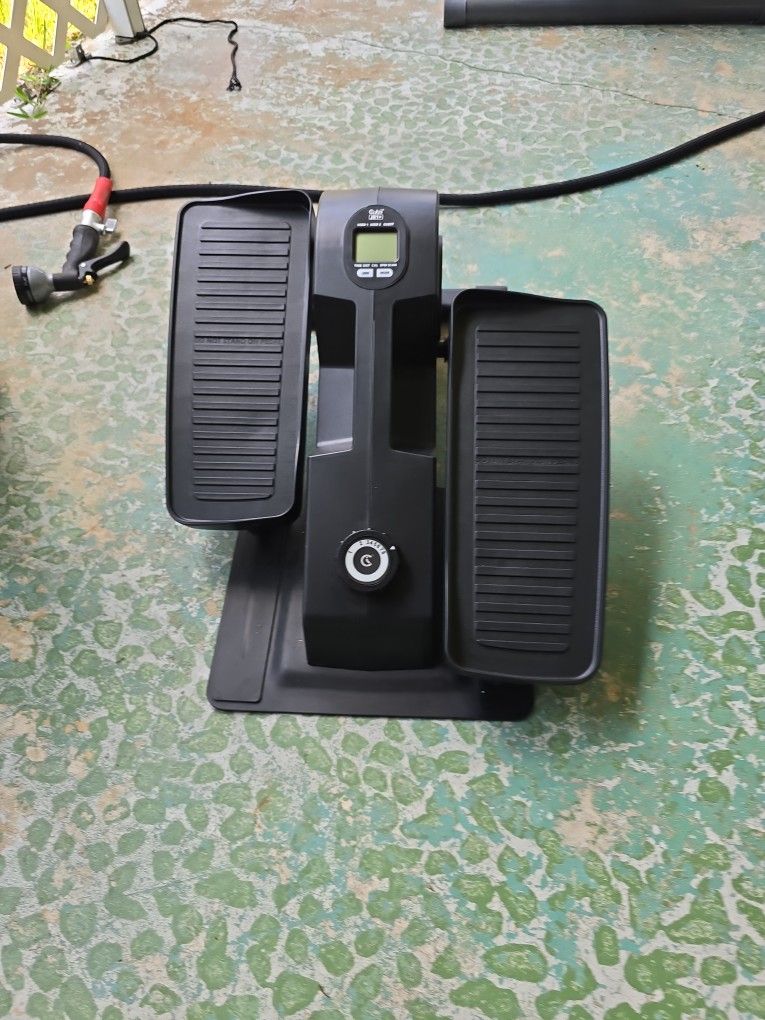 Cubii Under desk Elliptical