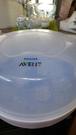 Avent bottles an bottle steamer